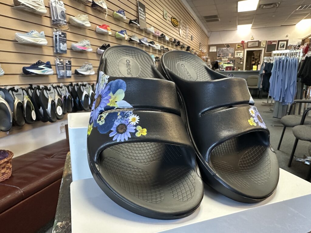 Women's OOfos OOahh Slide Sandal Limited Edition