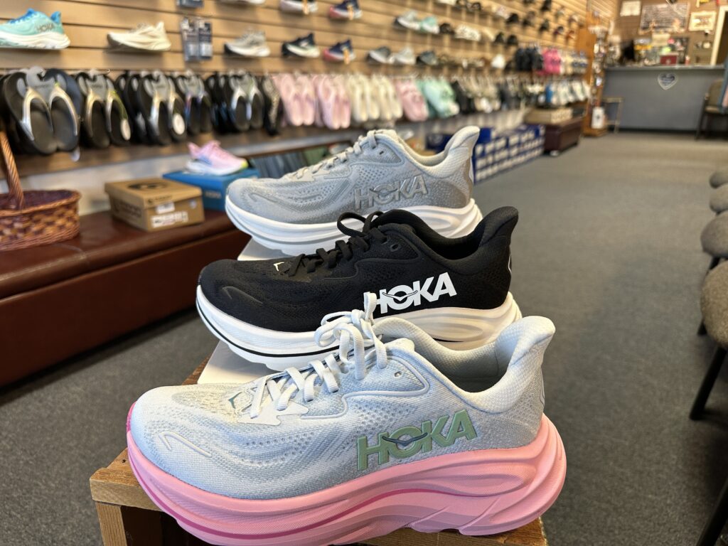 Women's Hoka Clifton 10
